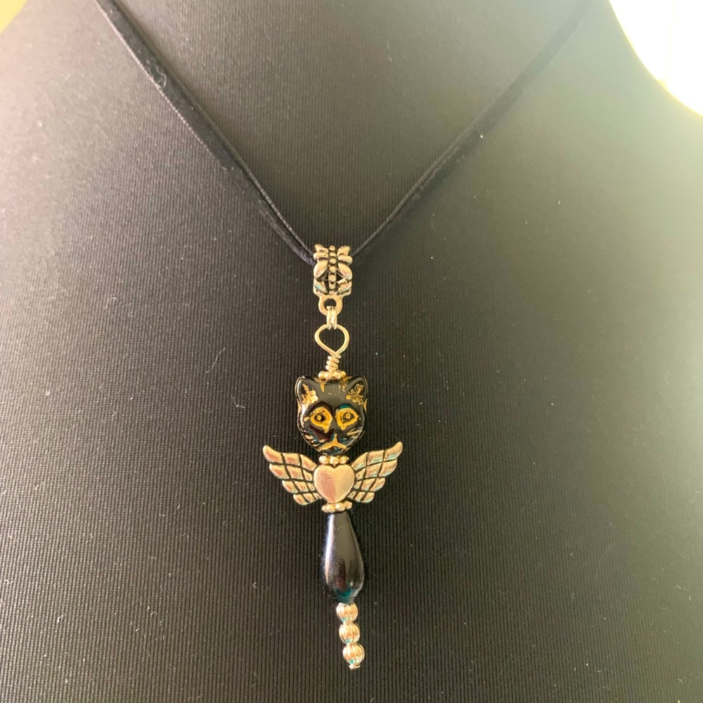 Necklace angel cat flying kitty